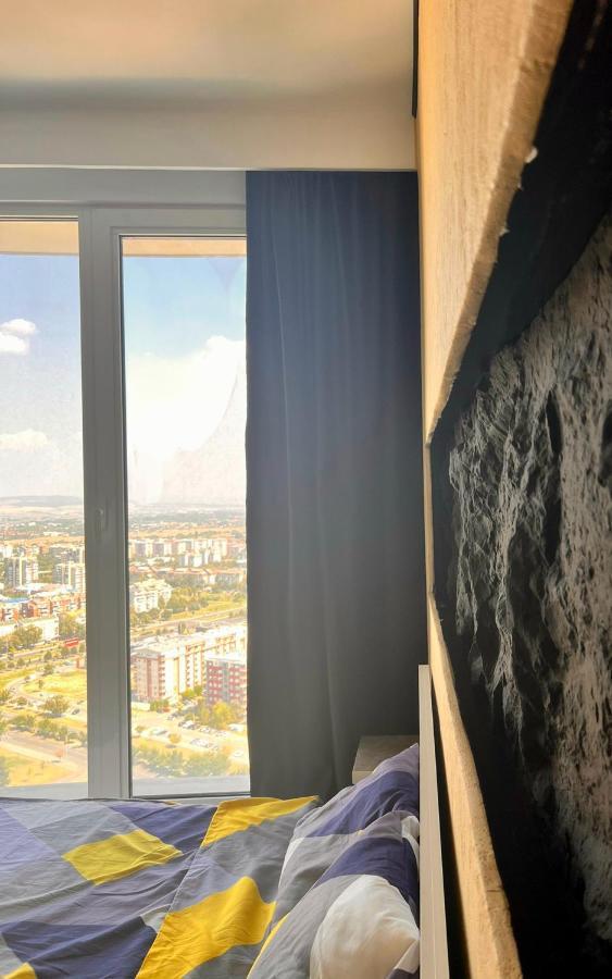 Alfred Sky Smart Apartment 29Th Spa Included Skopje Exterior foto