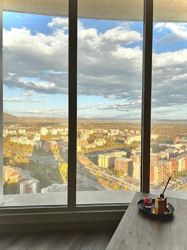 Alfred Sky Smart Apartment 29Th Spa Included Skopje Exterior foto
